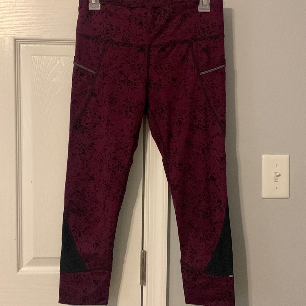 Athleta yoga pants